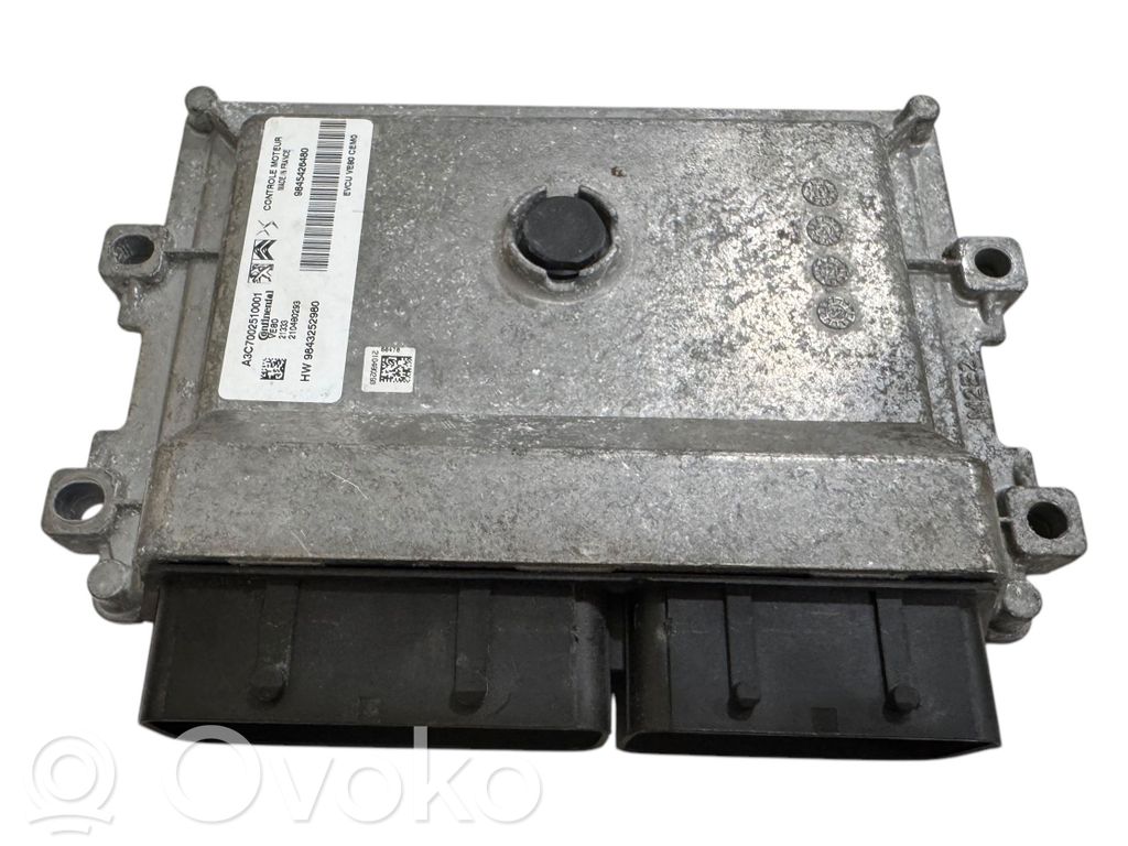 Opel Corsa F Engine control unit/module 