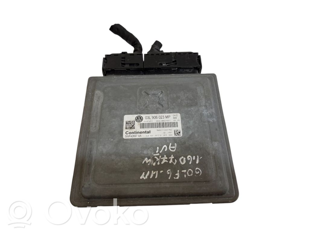 Volkswagen Golf VI Engine control unit/module 