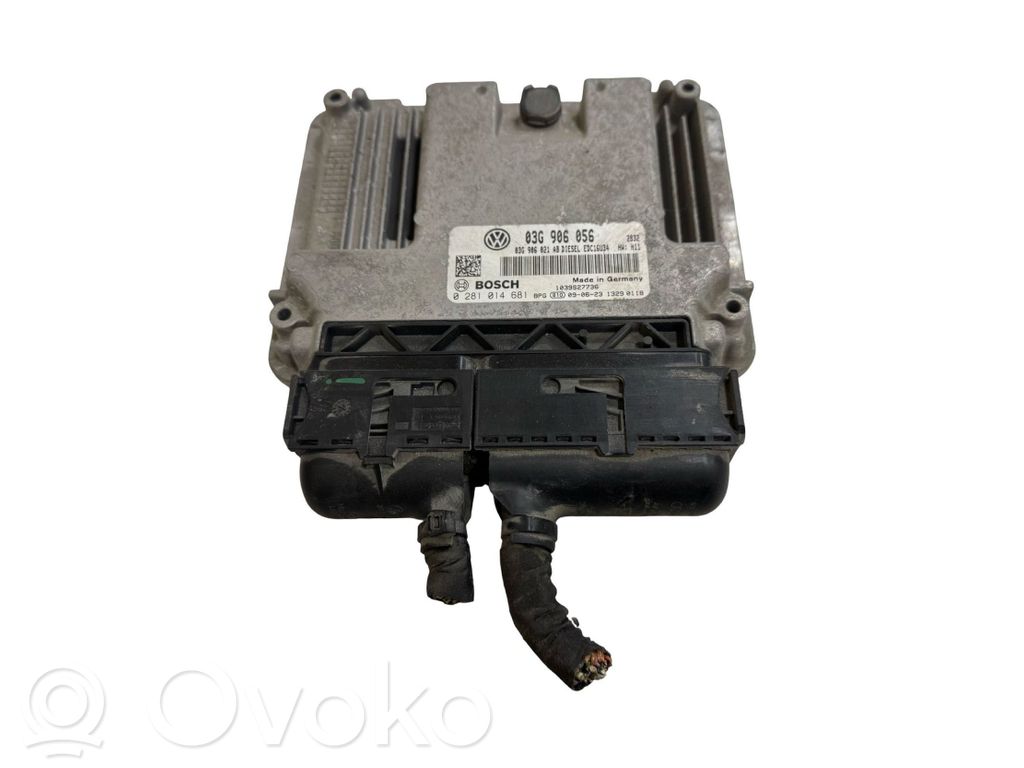Volkswagen Touran I Engine control unit/module 