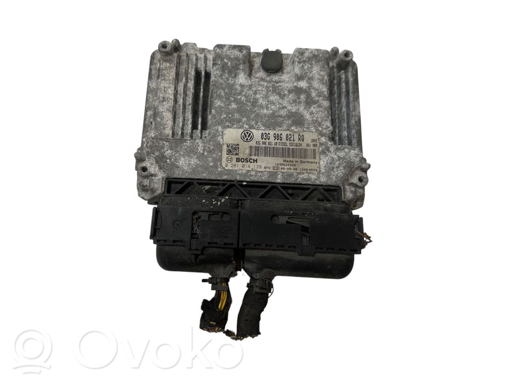 Volkswagen Touran I Engine control unit/module 