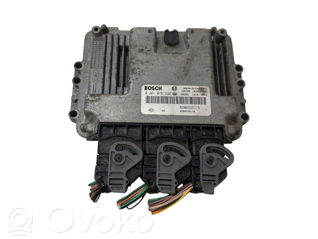 Opel Vivaro Engine control unit/module 