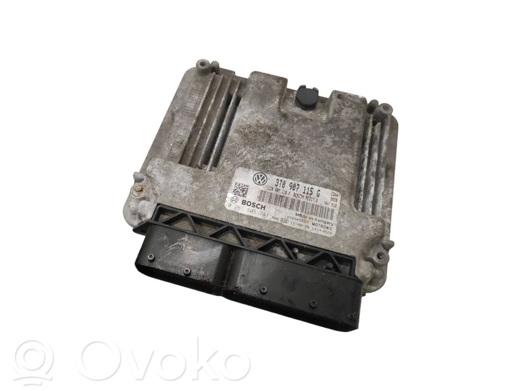 Skoda Octavia Mk2 (1Z) Engine control unit/module 