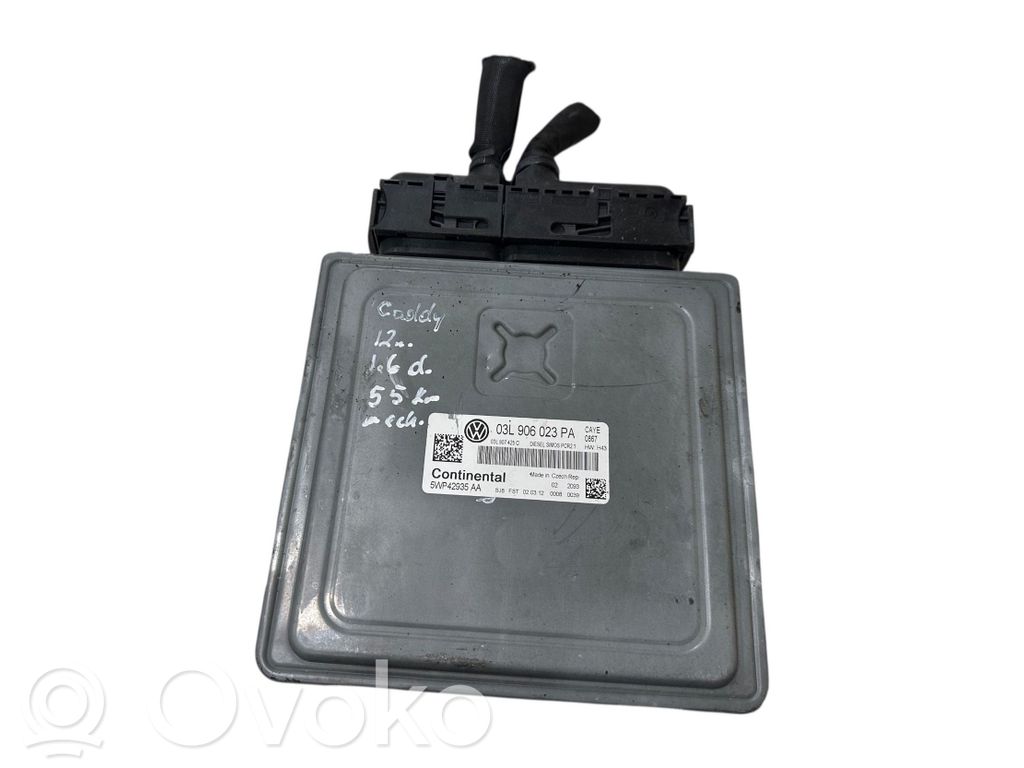 Volkswagen Caddy Engine control unit/module 