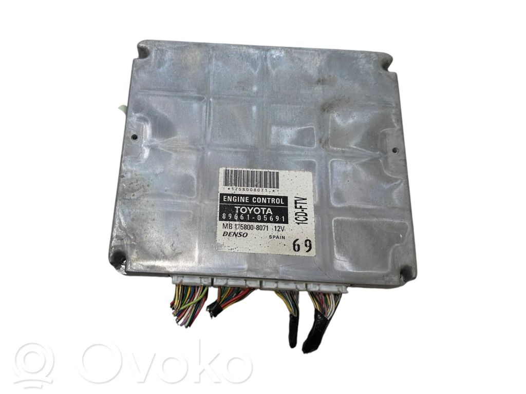 Toyota Avensis T250 Engine control unit/module 