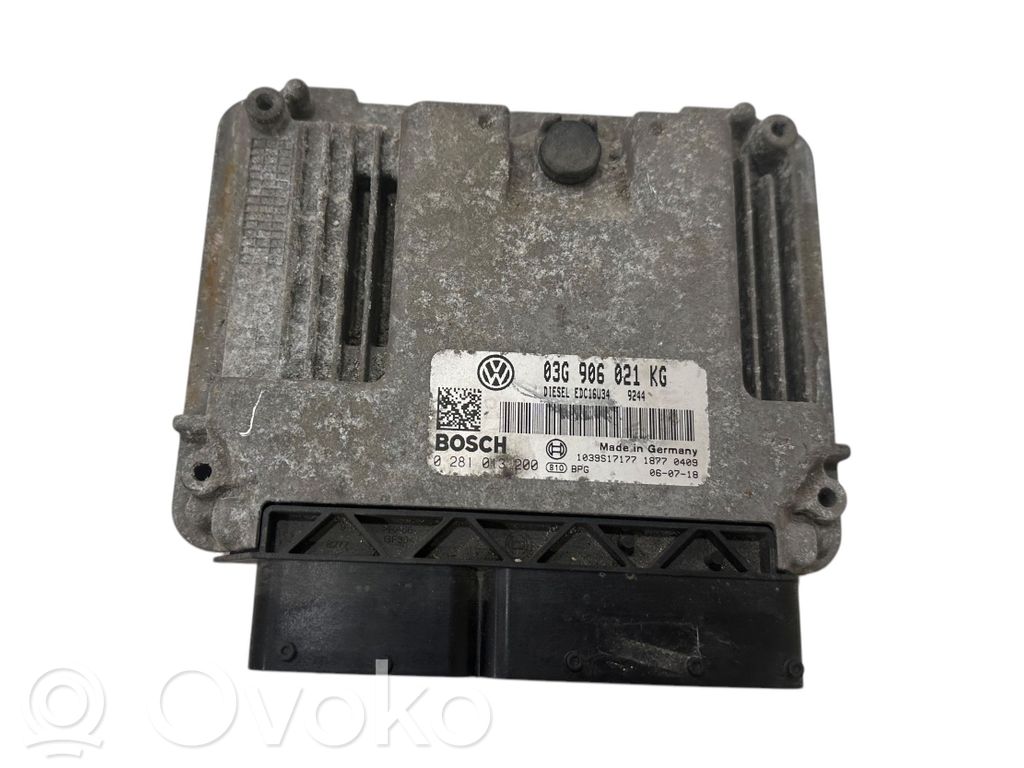 Volkswagen Golf V Sterownik / Moduł ECU 