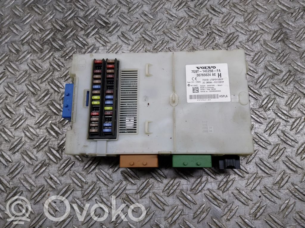 Volvo S60 Drošinātāju bloks 