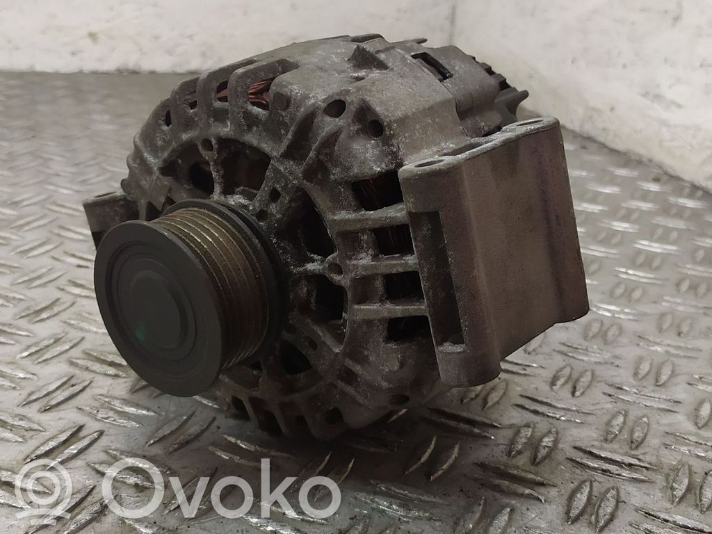 Audi A4 S4 B6 8E 8H Generatorius 