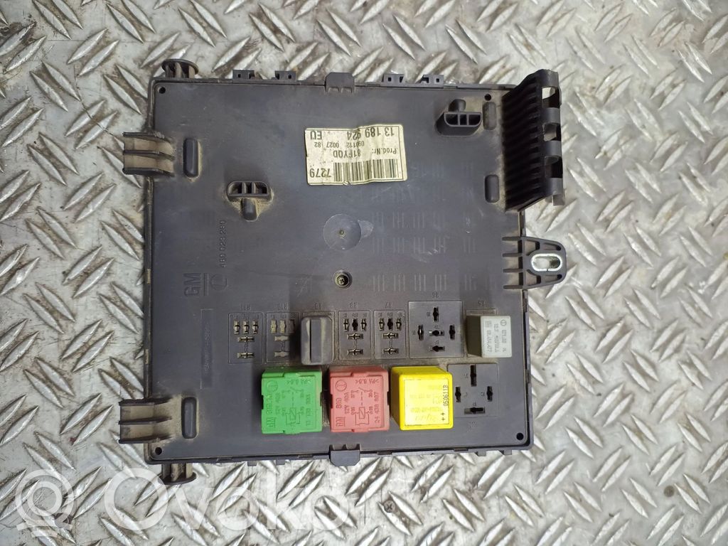 Opel Vectra C Módulo de fusible 