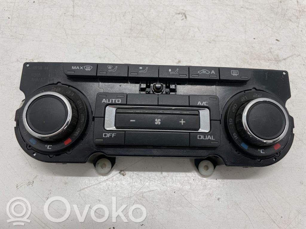 Skoda Octavia Mk3 (5E) Climate control unit 