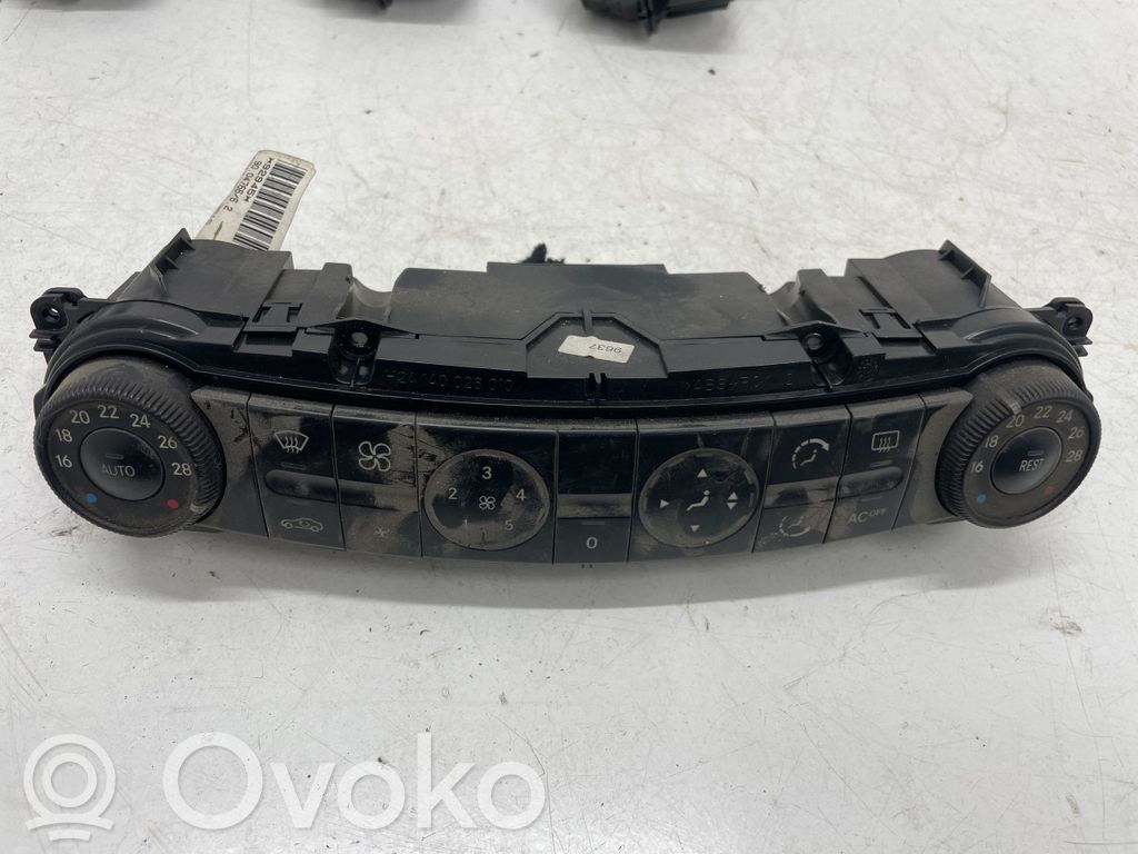 Mercedes-Benz E W211 Climate control unit 