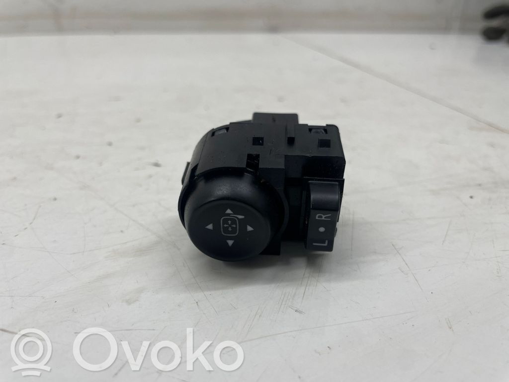 Opel Astra K Wing mirror switch 