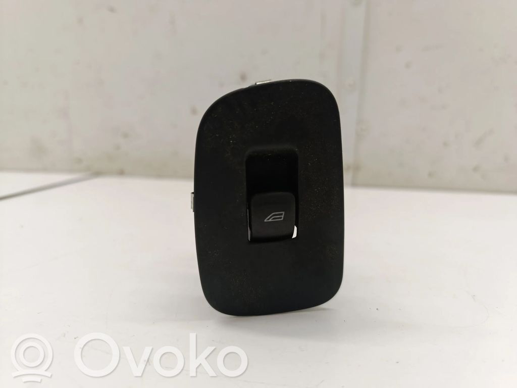 Volvo XC60 Electric window control switch 