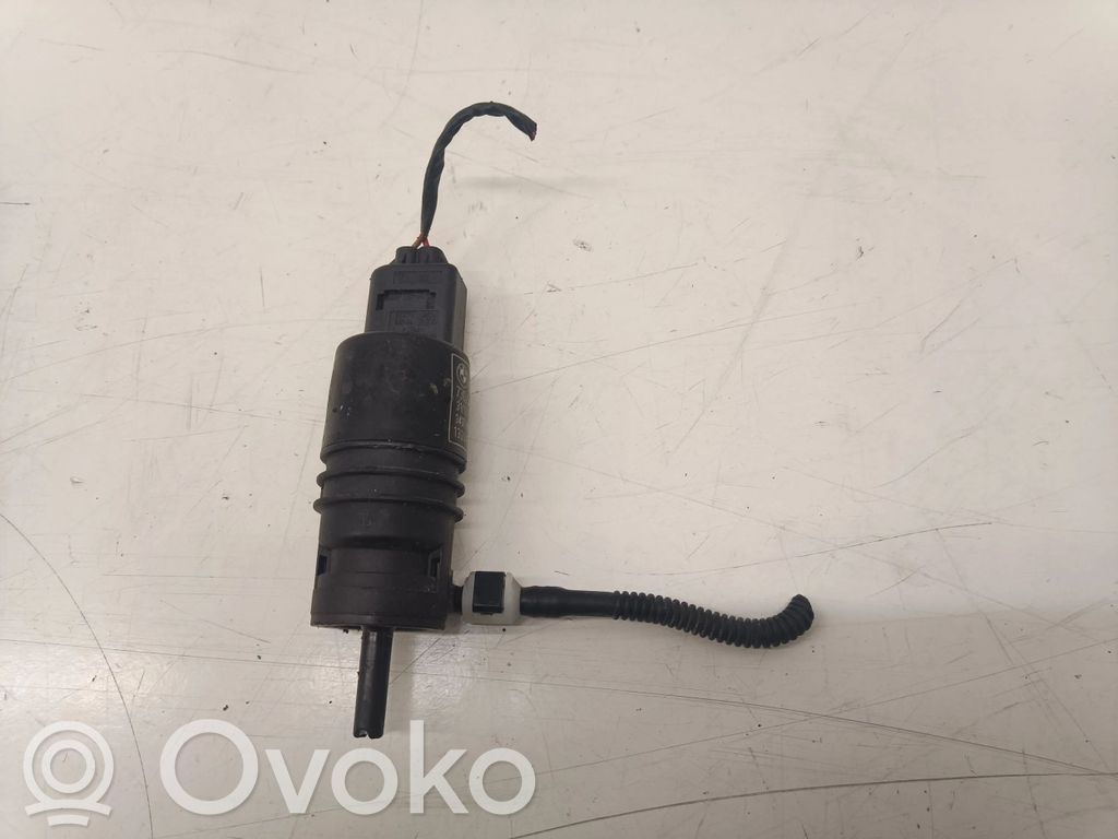 BMW 1 F20 F21 Windscreen/windshield washer pump 