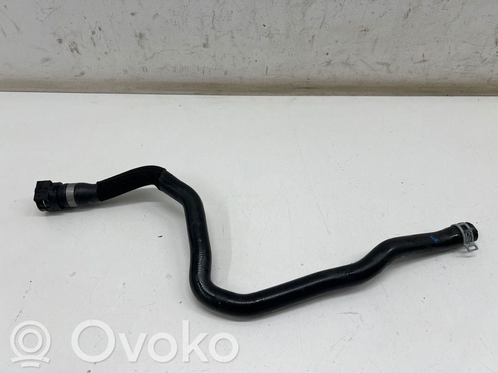 BMW i4 Engine coolant pipe/hose 