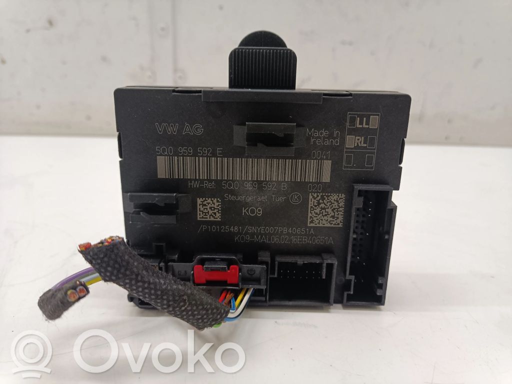 Audi TT TTS RS Mk3 8S Door control unit/module 