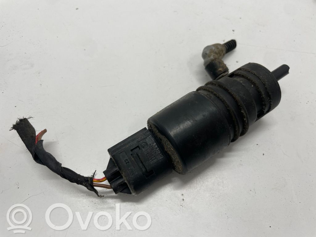 BMW 5 F10 F11 Windscreen/windshield washer pump 