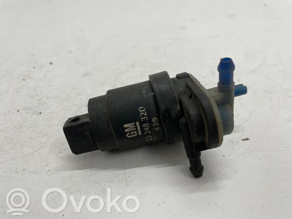 Opel Astra J Windscreen/windshield washer pump 