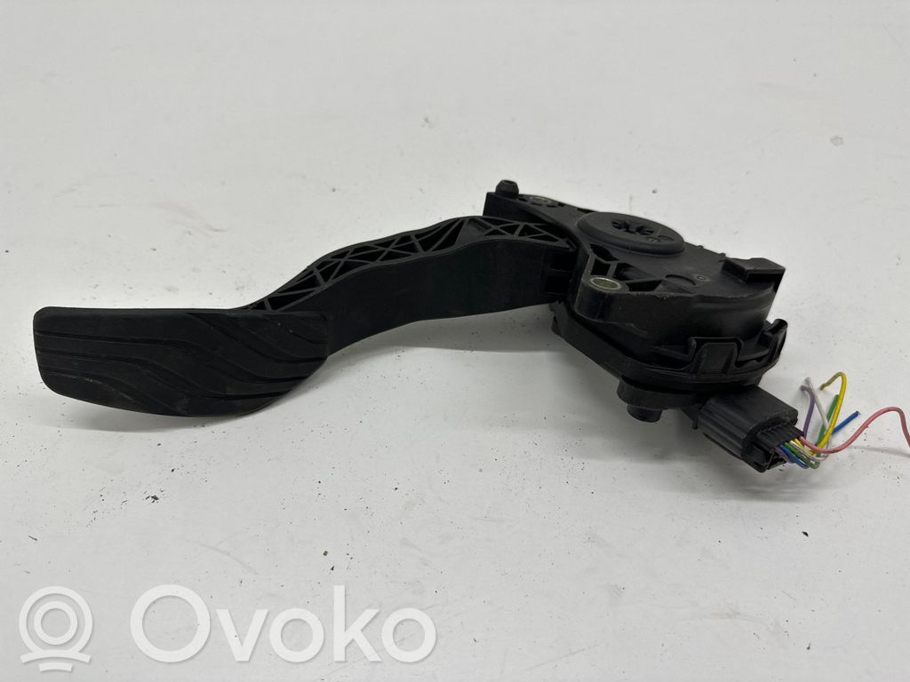 Nissan Qashqai Accelerator throttle pedal 