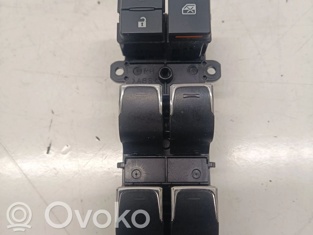 Lexus NX Electric window control switch 