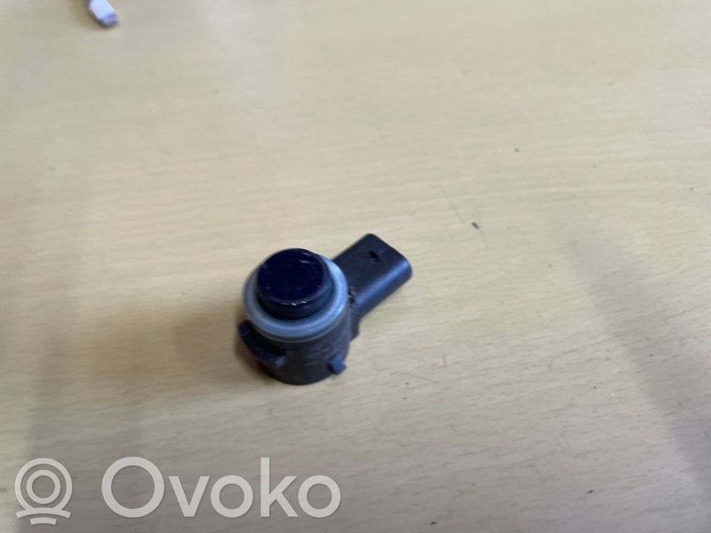 Volkswagen PASSAT B8 Parkavimo daviklis PDC 