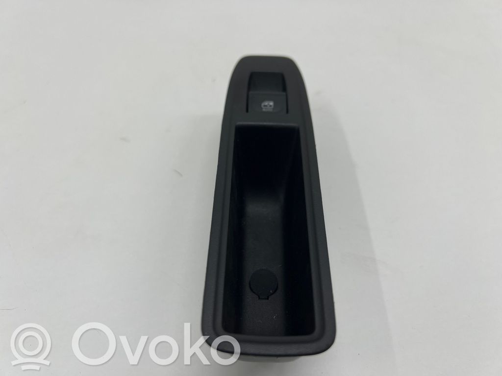 Renault Captur II Electric window control switch 