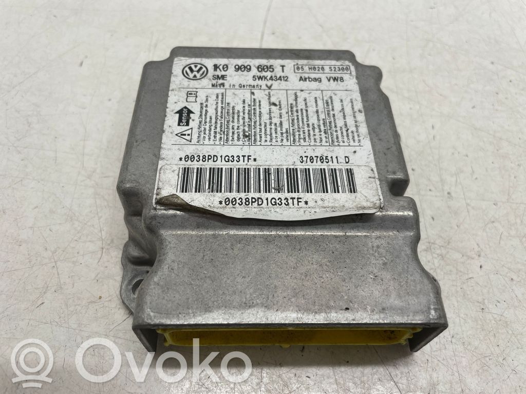 Volkswagen Tiguan Airbag control unit/module 