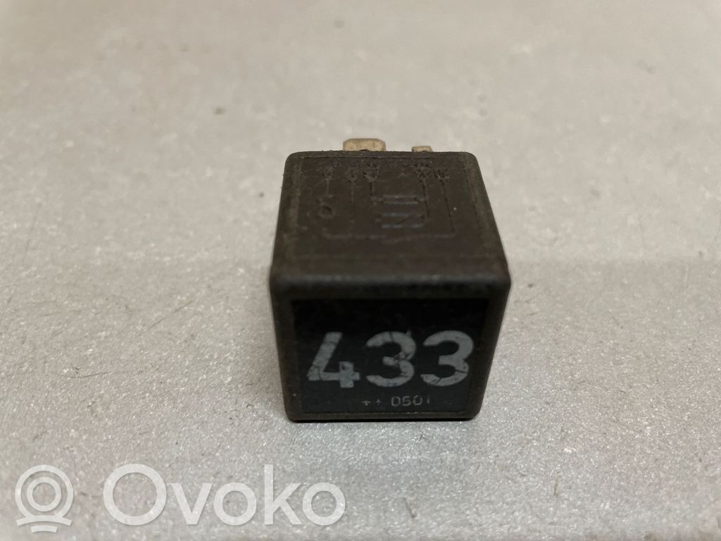 Volkswagen Golf V Cita veida releji 