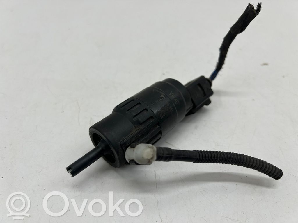 Audi A3 S3 8V Windscreen/windshield washer pump 