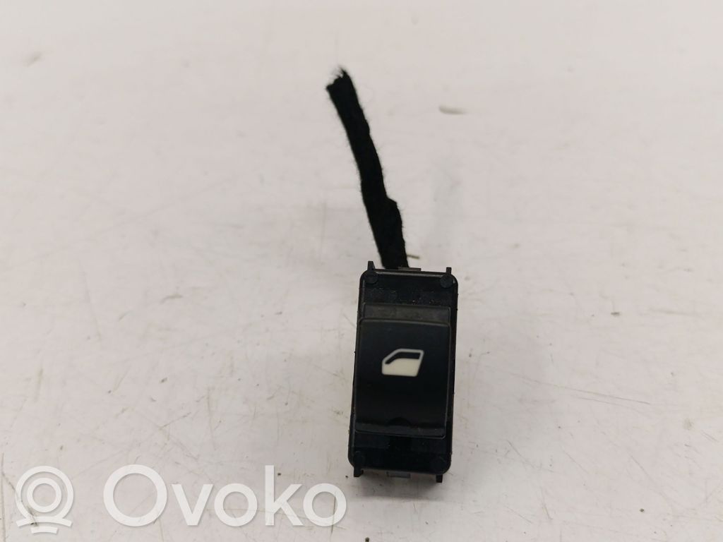 Opel Grandland X Electric window control switch 