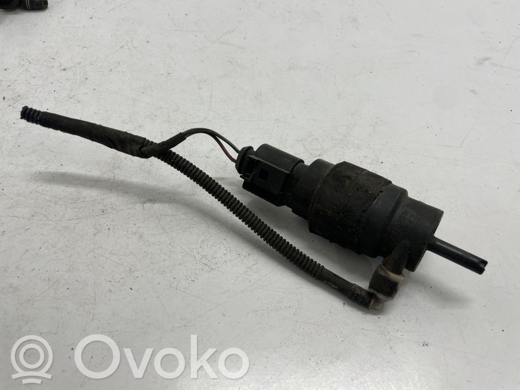 Audi A4 S4 B8 8K Windscreen/windshield washer pump 