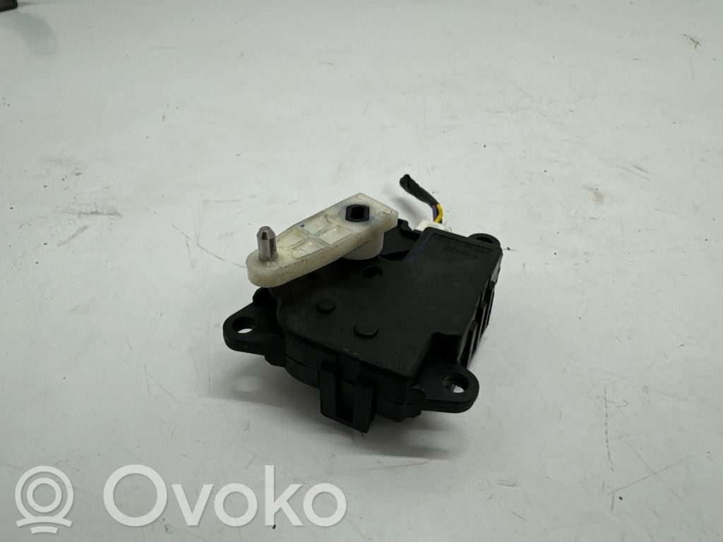 Nissan Qashqai J12 Silniczek nagrzewnicy 