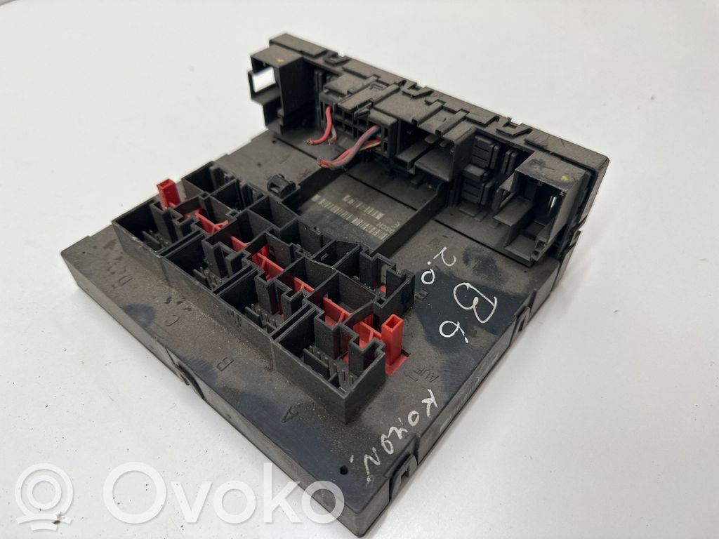 Volkswagen PASSAT B6 Comfort/convenience module 