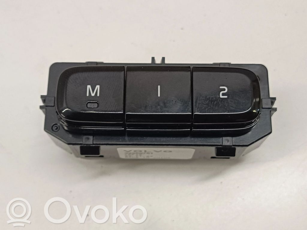 Polestar 2 Seat memory switch 