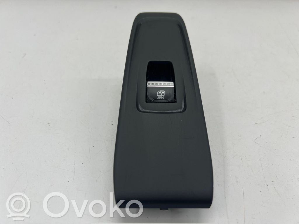 Renault Austral Electric window control switch 