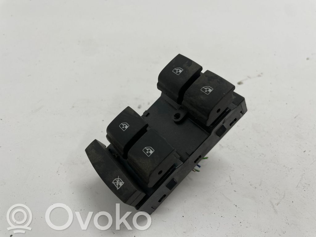 Opel Astra K Electric window control switch 