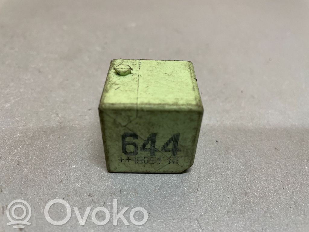 Audi A4 S4 B7 8E 8H Otros relés 