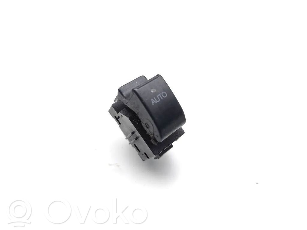 Toyota Corolla E120 E130 Electric window control switch 