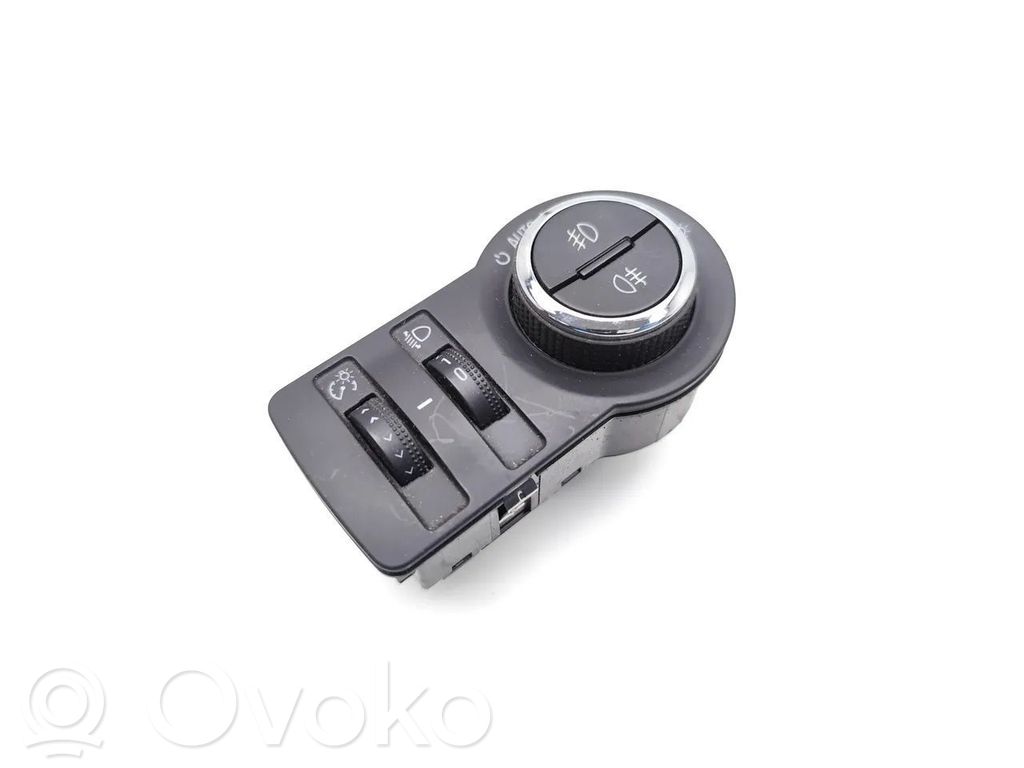 Opel Insignia A Light switch 