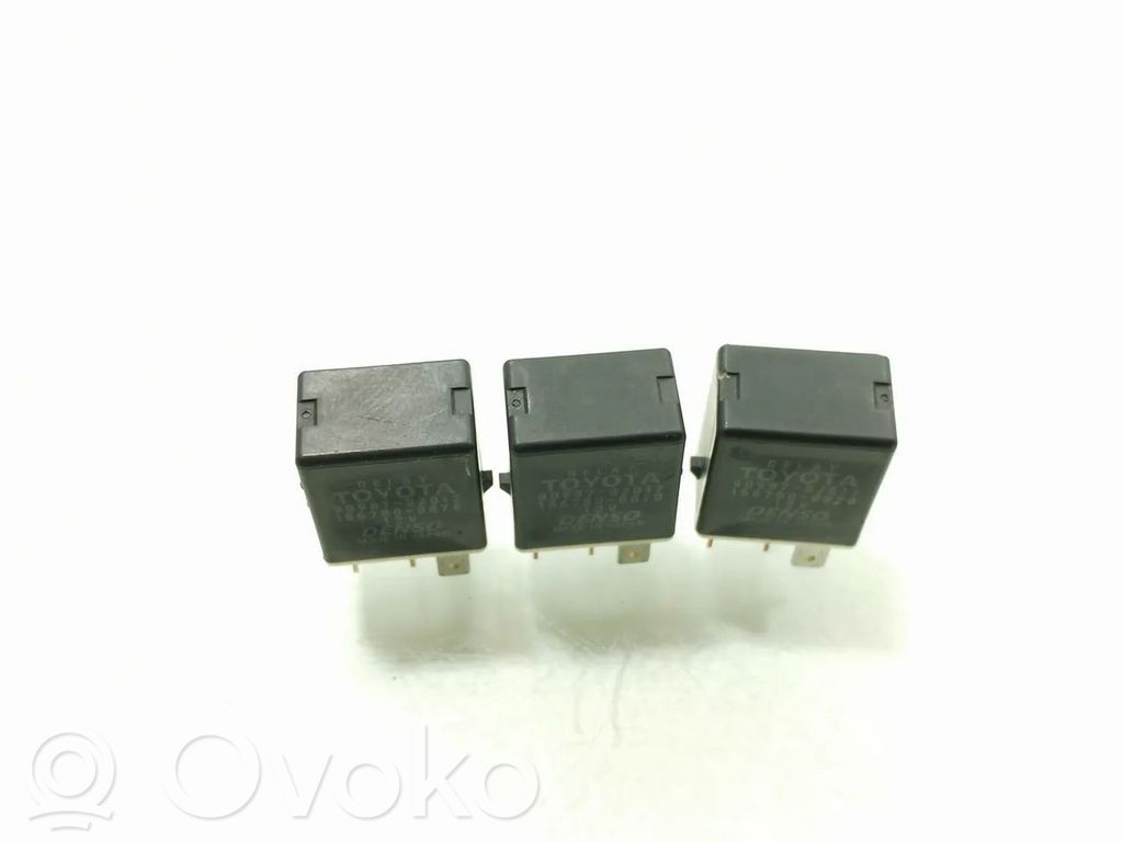 Lexus IS 200-300 Muu rele 