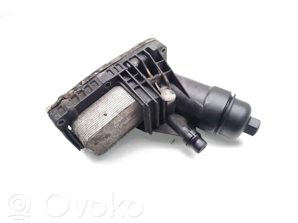 Toyota Avensis T270 Oil filter mounting bracket 