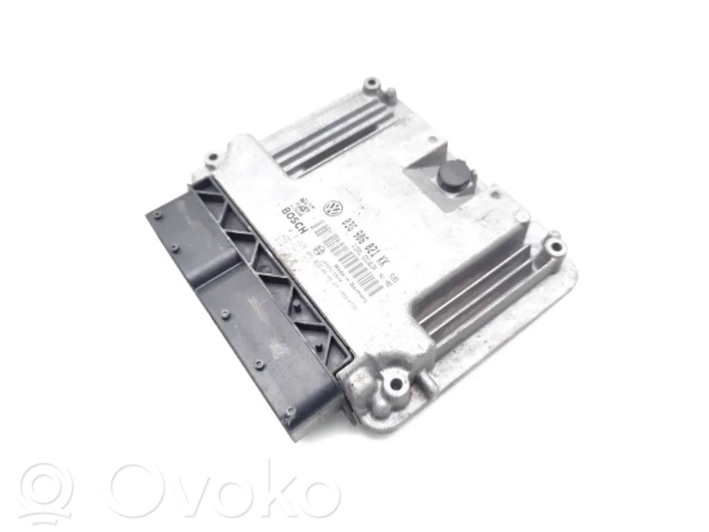 Volkswagen Jetta V Engine control unit/module 
