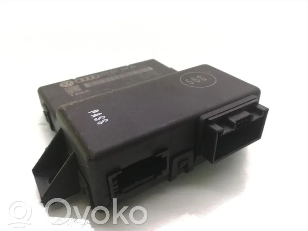 Audi A4 S4 B8 8K Gateway control module 