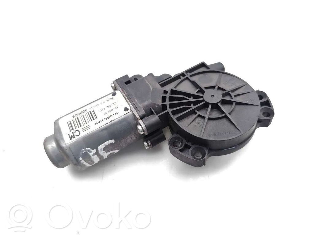 Hyundai Santa Fe Silniczek podnoszenia szyby drzwi tylnych 