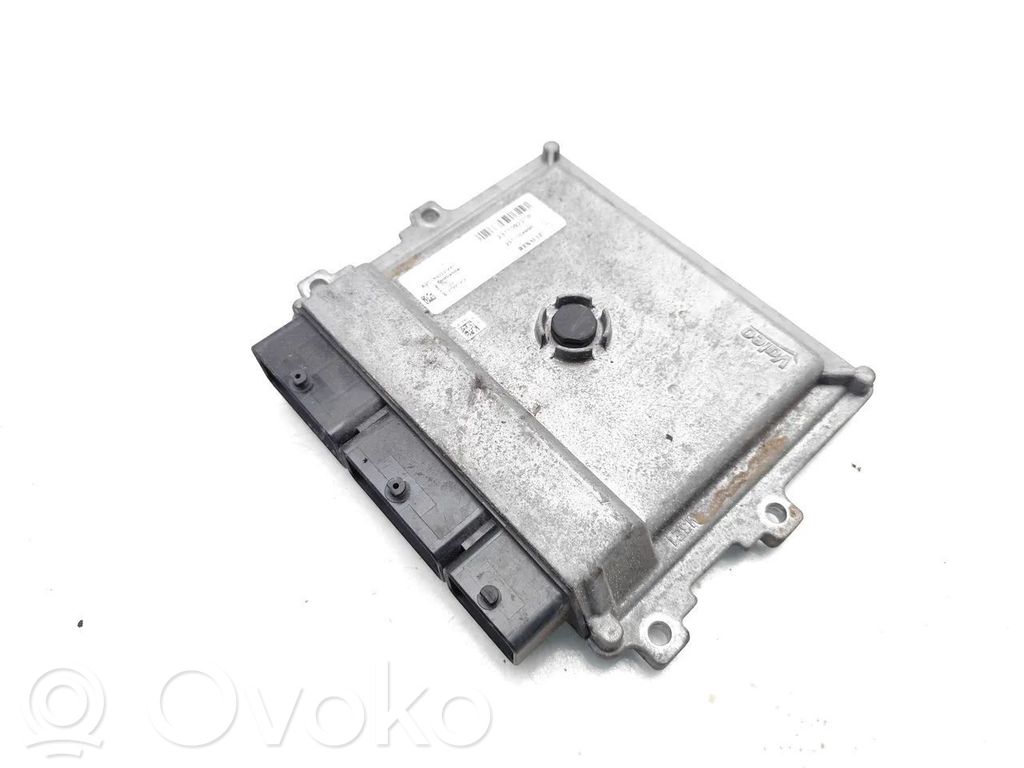 Dacia Sandero Engine control unit/module 
