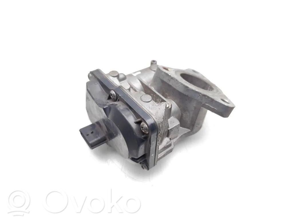 Mercedes-Benz A W176 EGR valve 