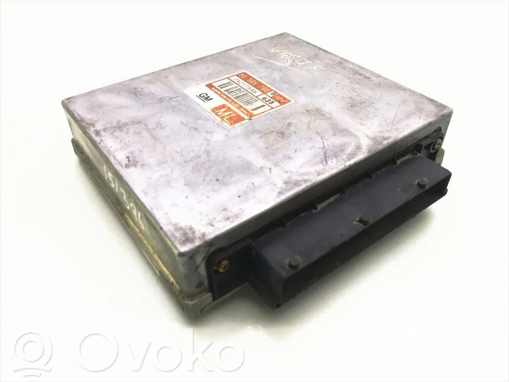 Opel Vectra B Engine control unit/module 