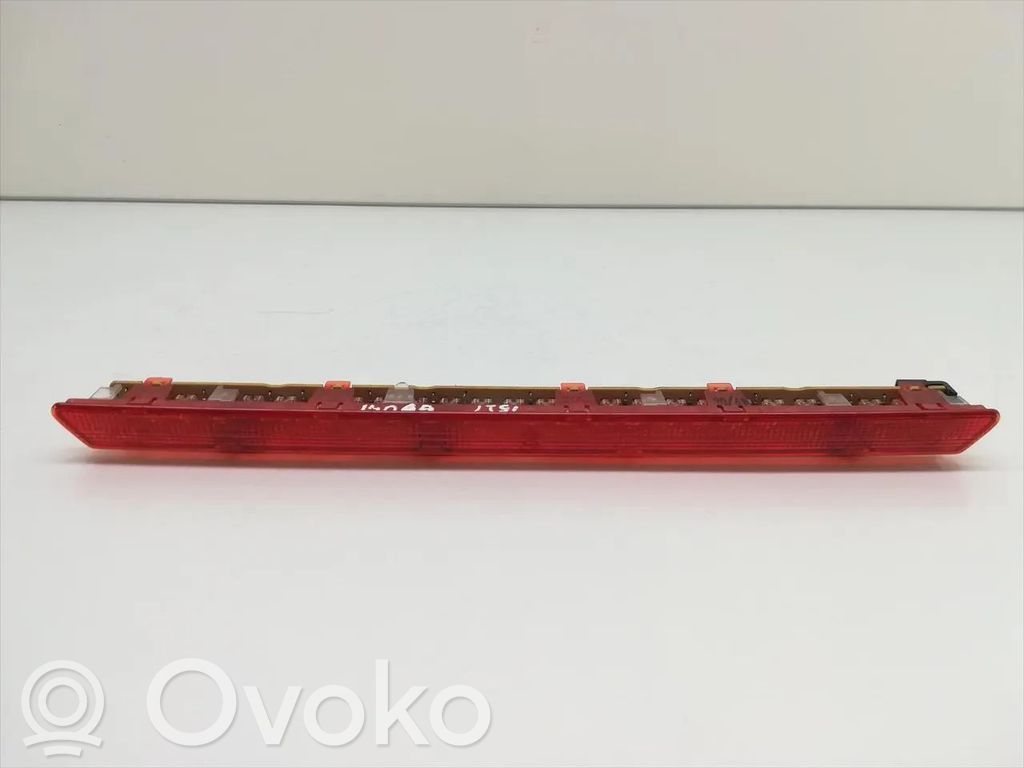 Kolmas/lisäjarruvalo