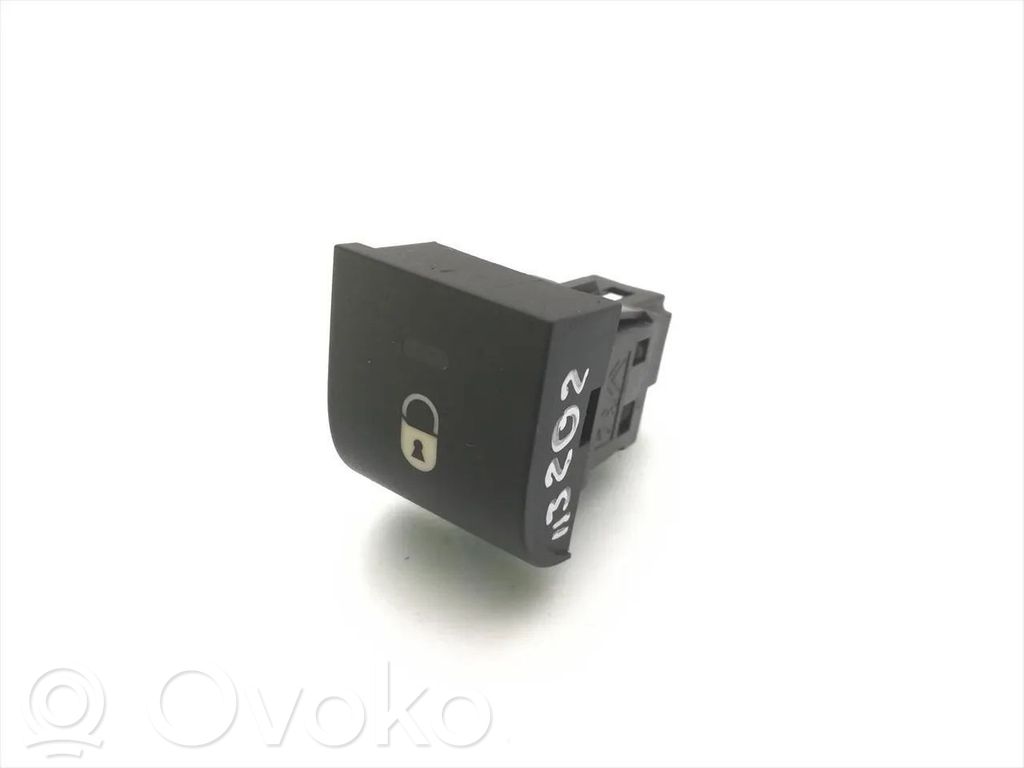 Peugeot 207 Central locking switch button 