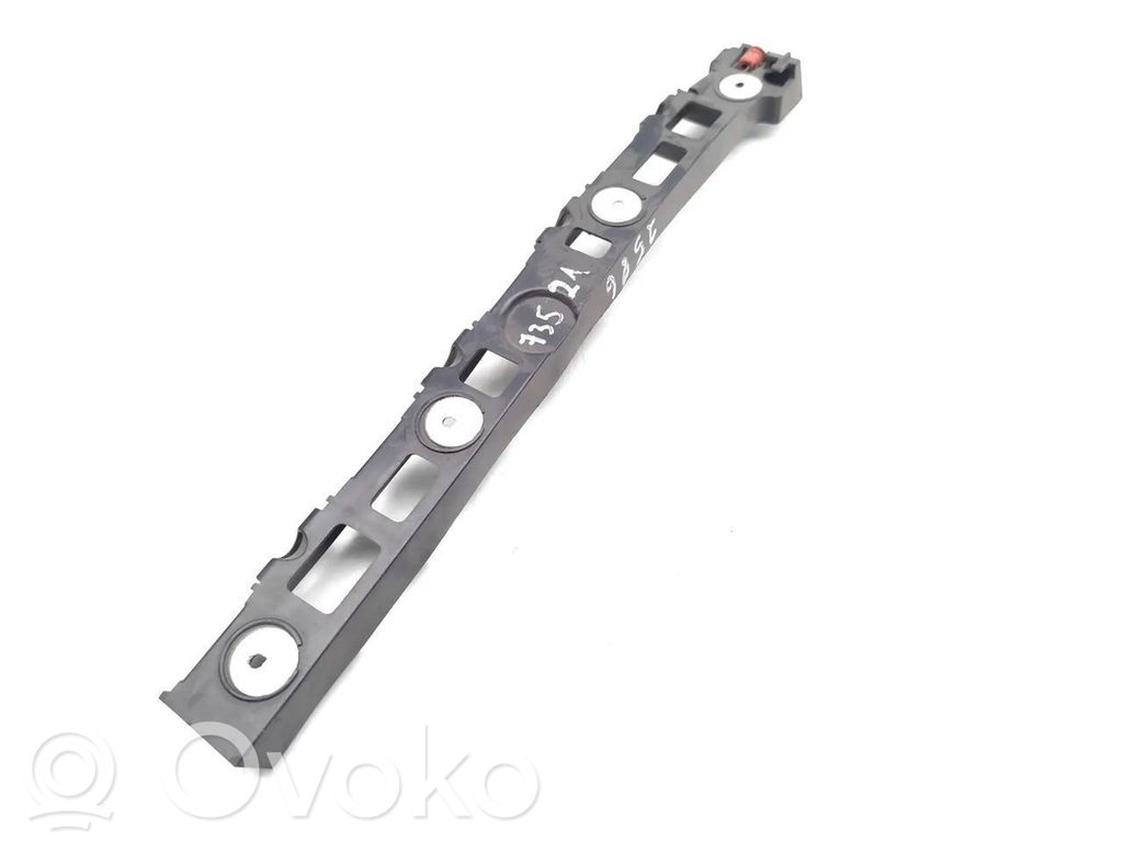 Opel Insignia A Uchwyt / Mocowanie zderzaka tylnego 