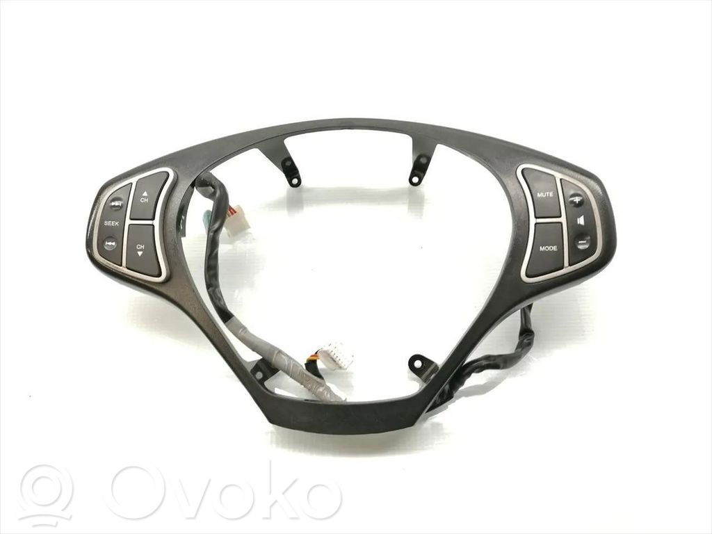 KIA Ceed Steering wheel buttons/switches 